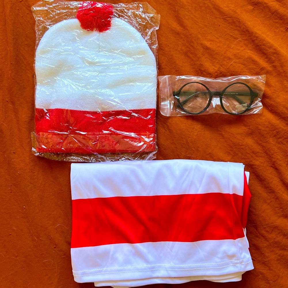 XL “Where’s Waldo”Costume Brand New!